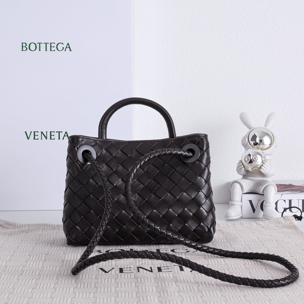 Bottega Veneta Mini Andiamo In Supple Intrecciato Leather