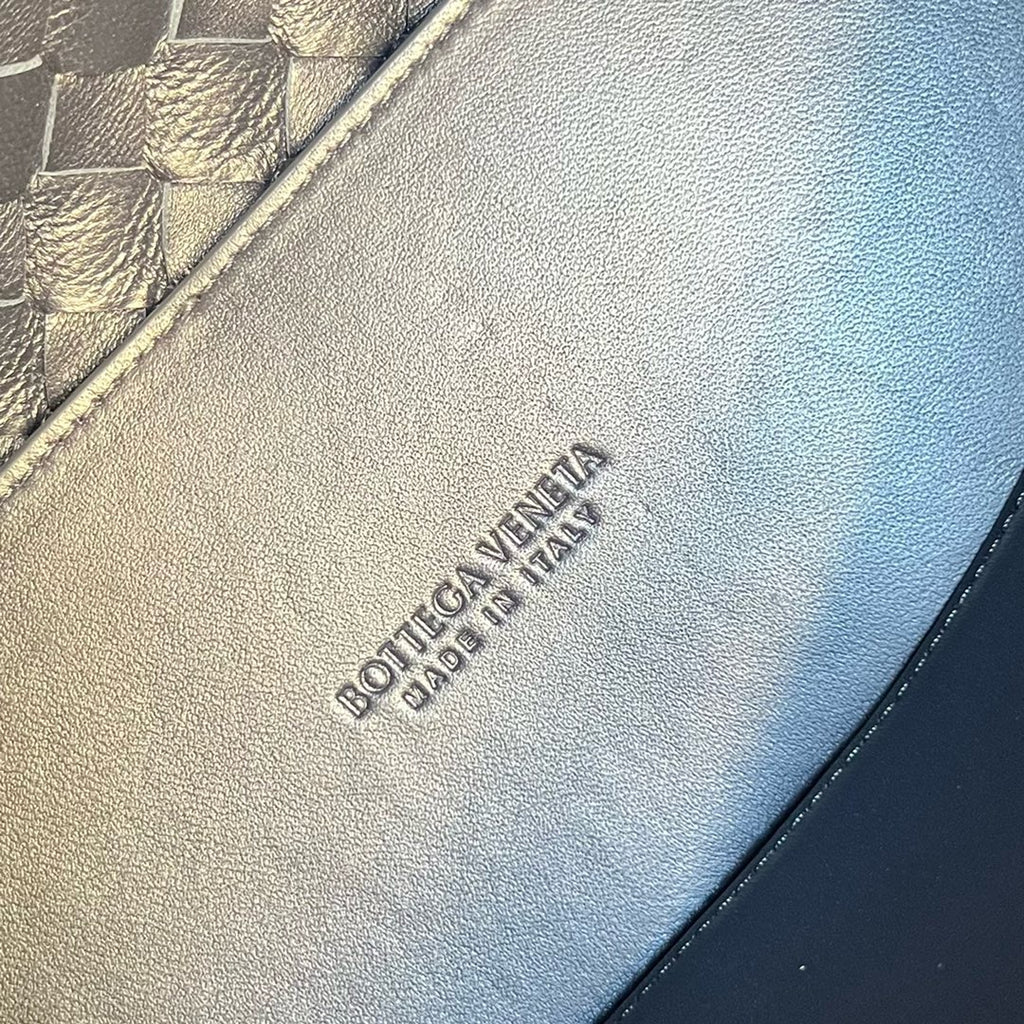 Bottega Veneta Andiamo In Supple Intrecciato Leather