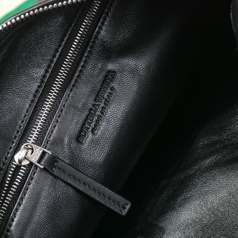 Bottega Veneta Small Jodie In Supple Intrecciato Leather