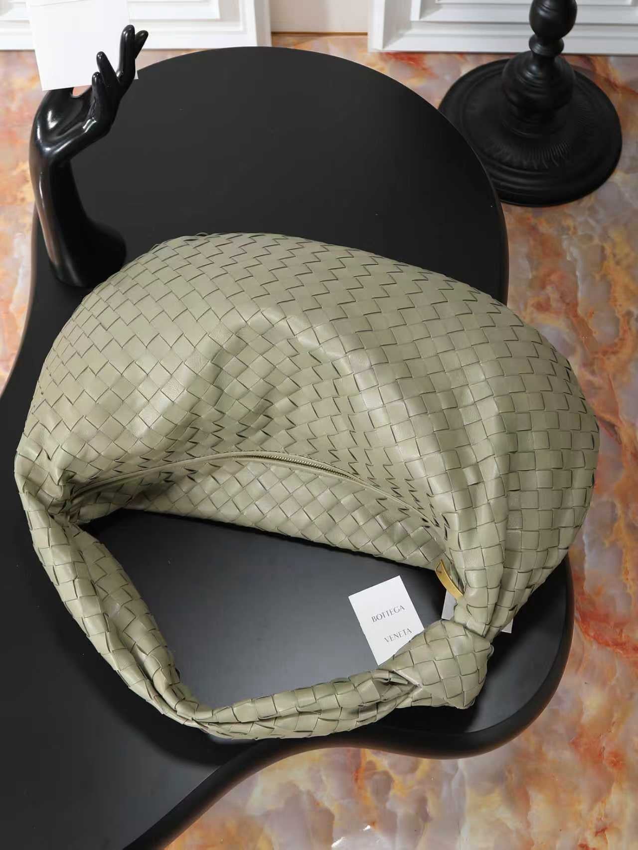 Bottega Veneta Medium  Jodie In Supple Intrecciato Leather