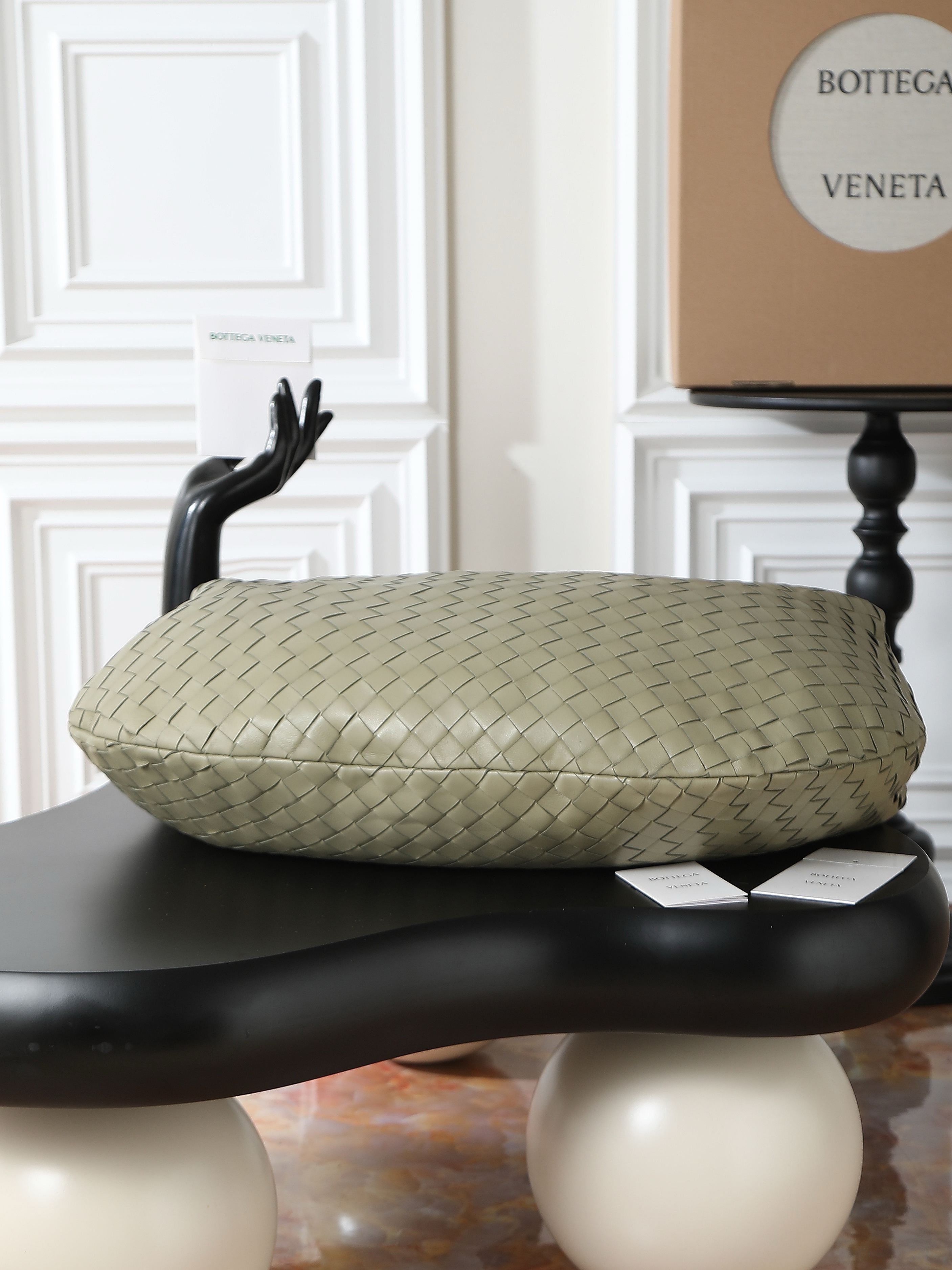 Bottega Veneta Medium  Jodie In Supple Intrecciato Leather