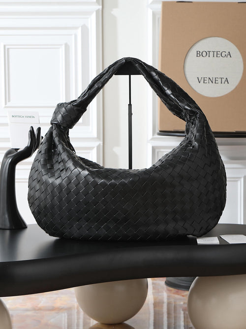 Bottega Veneta Medium  Jodie In Supple Intrecciato Leather