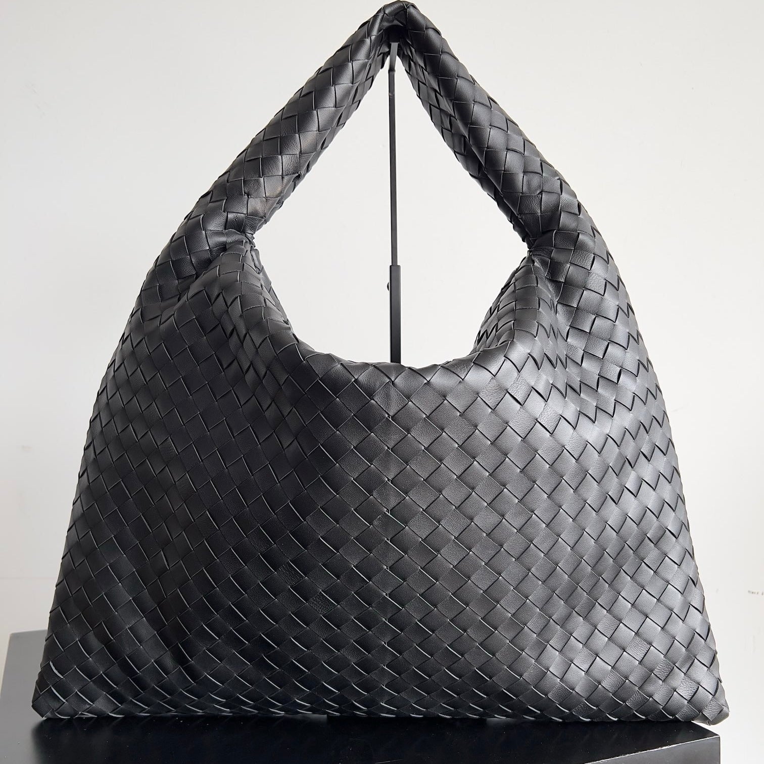 Bottega Veneta Large Hop Tote Bag In Supple Intrecciato Leather