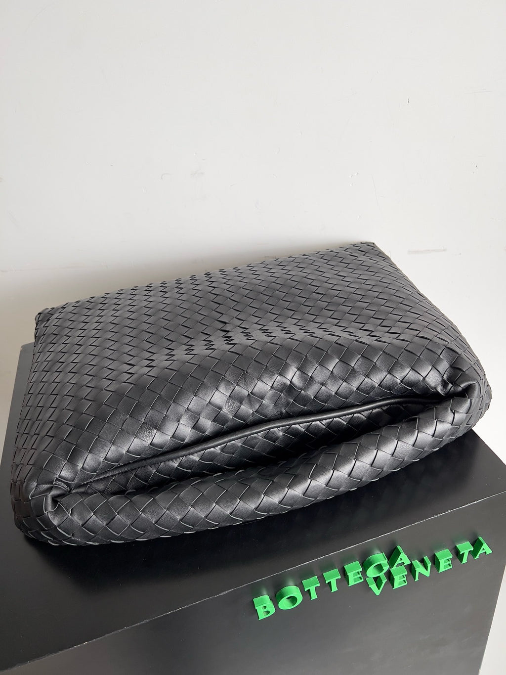 Bottega Veneta Large Hop Tote Bag In Supple Intrecciato Leather