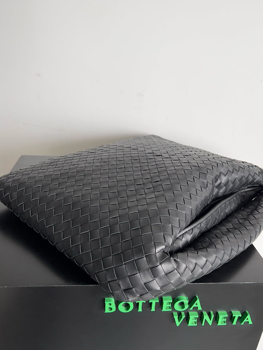 Bottega Veneta Large Hop Tote Bag In Supple Intrecciato Leather