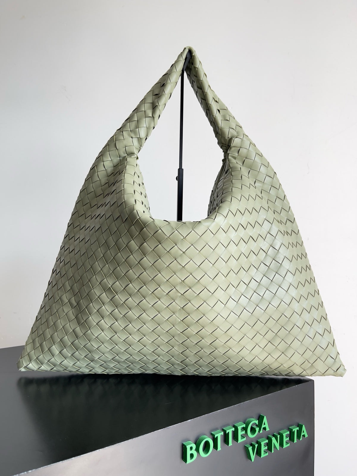Bottega Veneta Large Hop Tote Bag In Supple Intrecciato Leather