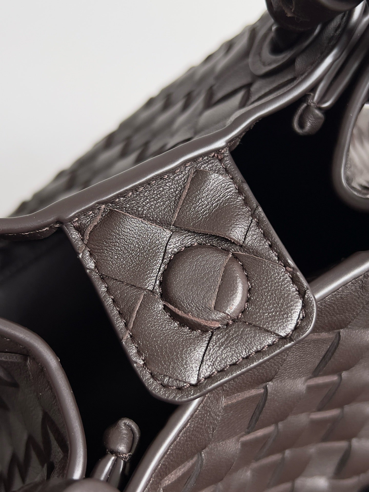 Bottega Veneta Small Parachute In Supple Intrecciato Leather