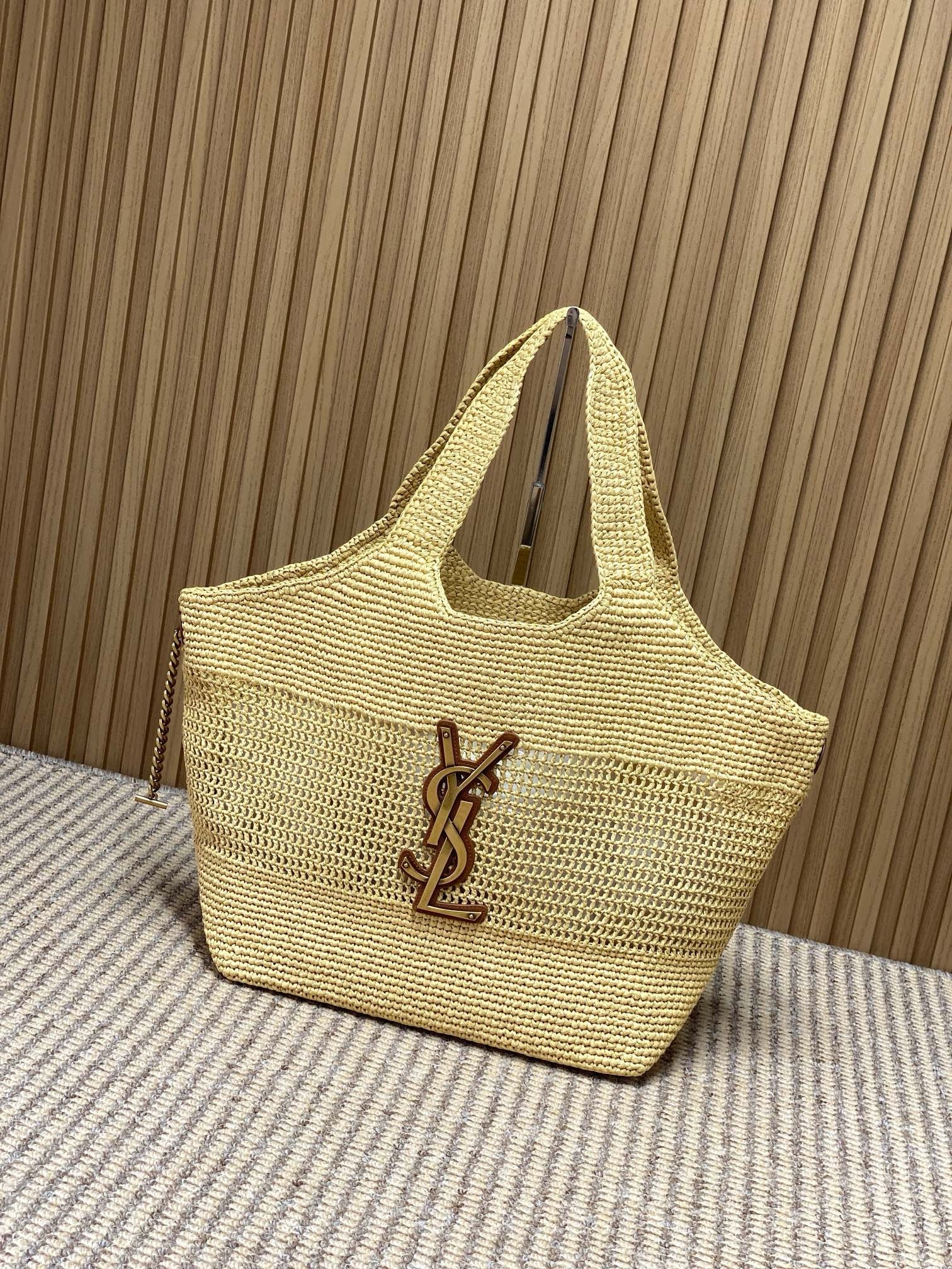 Saint Laurent Icare in Raffia