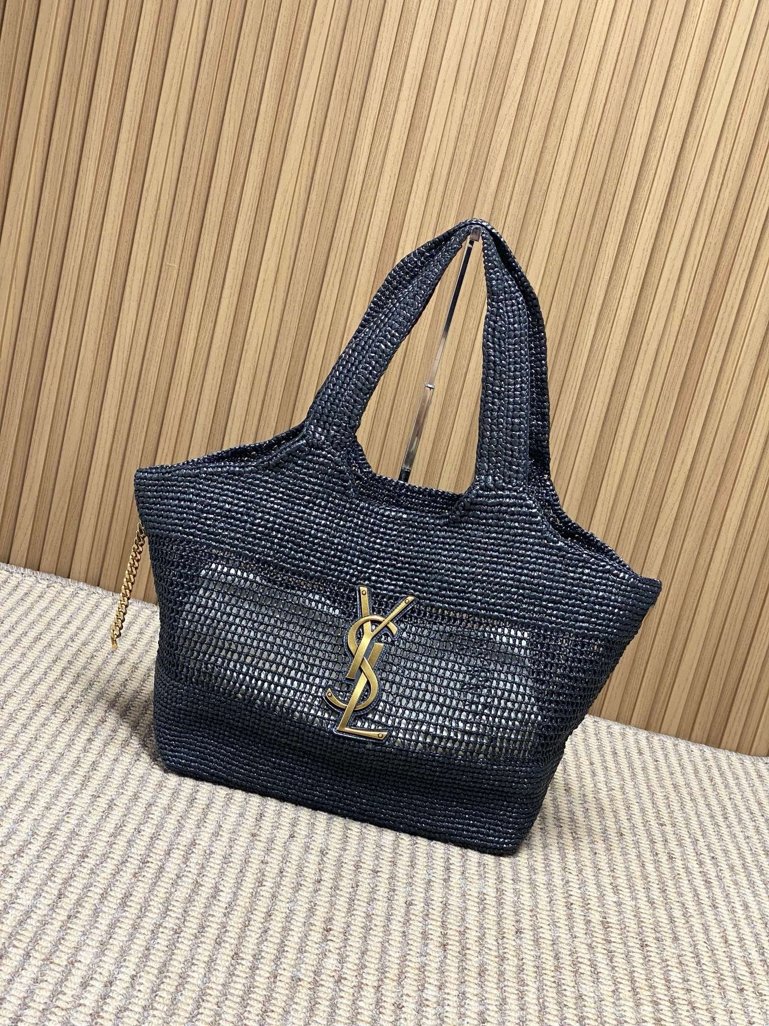 Saint Laurent Icare in Raffia