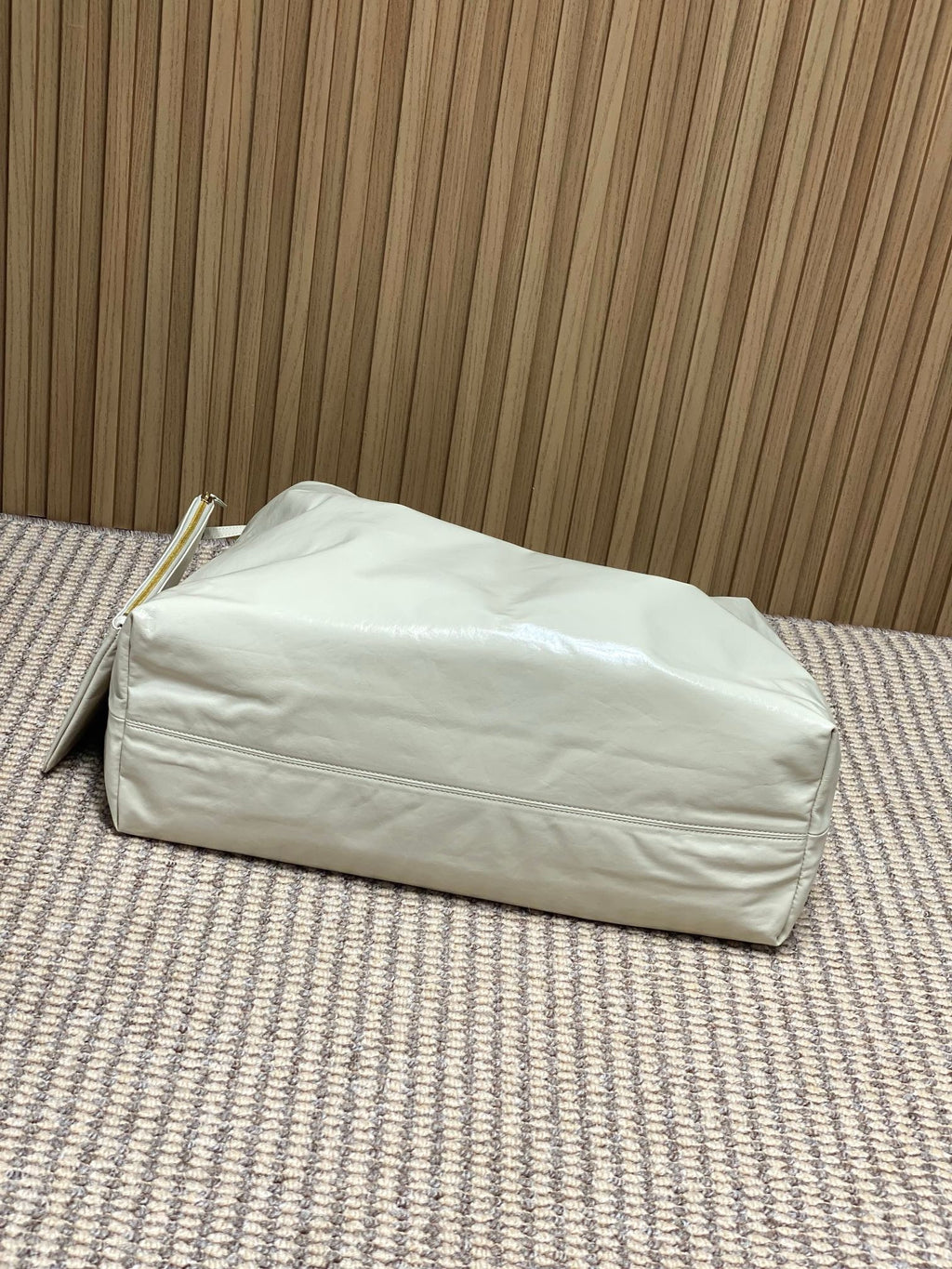Saint Laurent Hortense Hobo In Shiny Leather