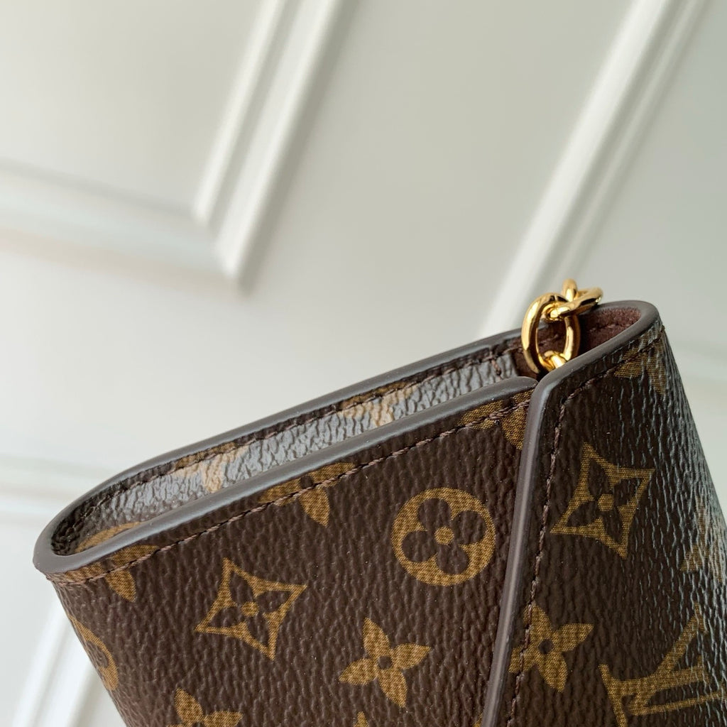 LV Pouch Metis Belt M4869Z