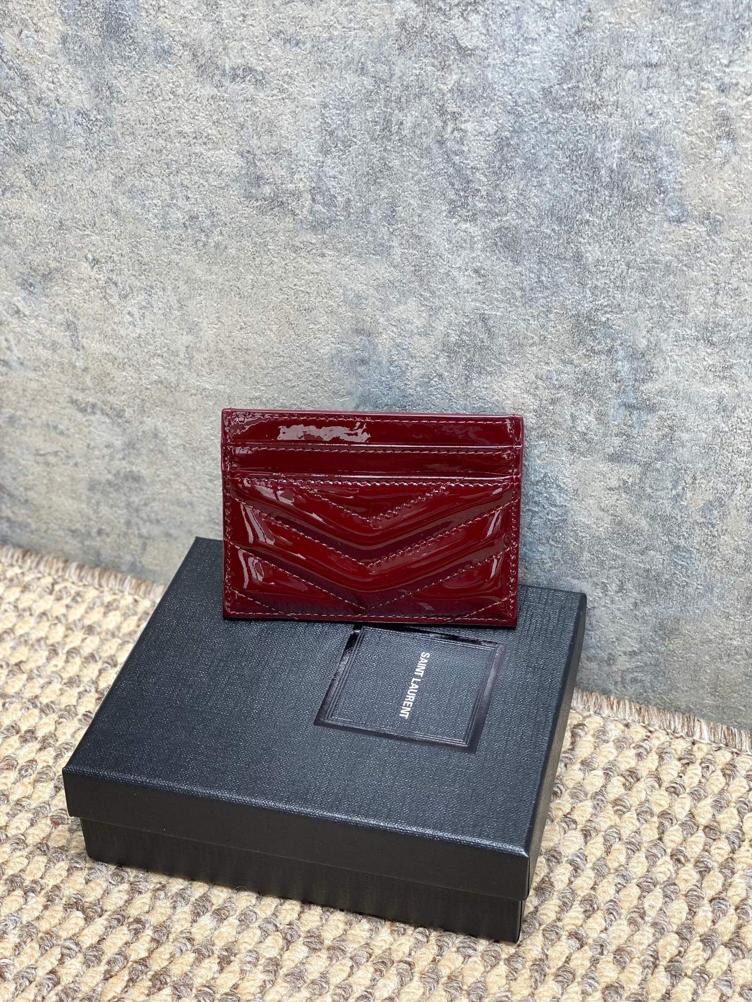 Saint Laurent Matelassé Card Case In Patent Leather