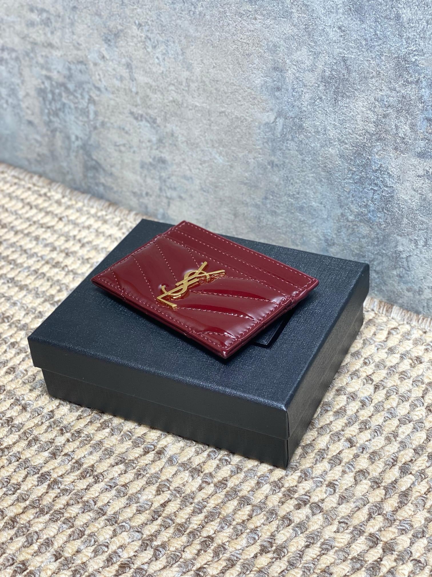 Saint Laurent Matelassé Card Case In Patent Leather