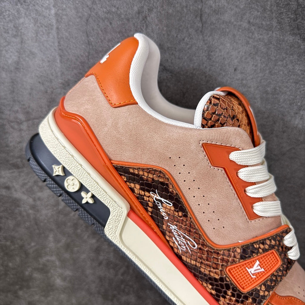 LV Trainer Sneaker 1AKQFO