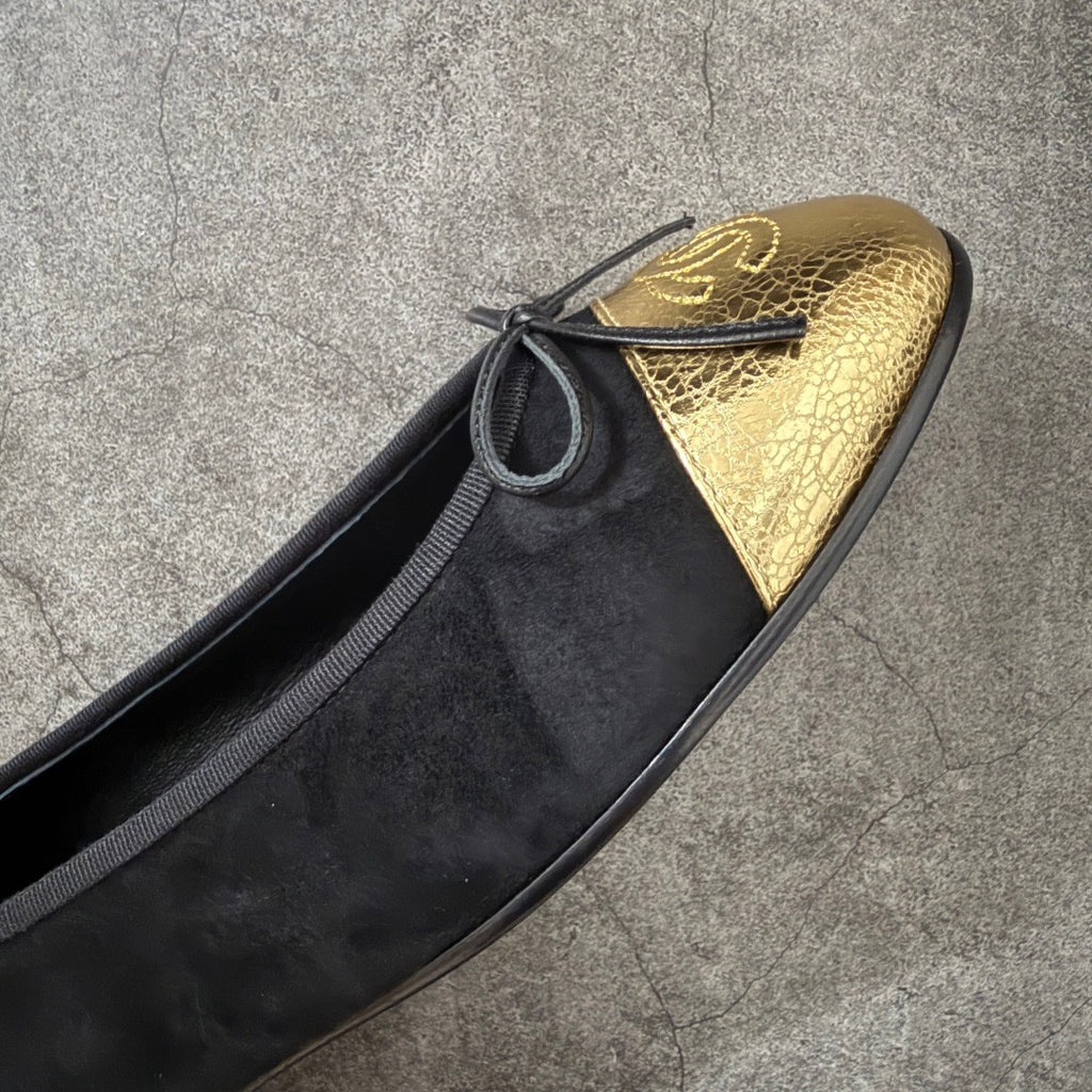 Chanel Classic Ballet Flats In Suede