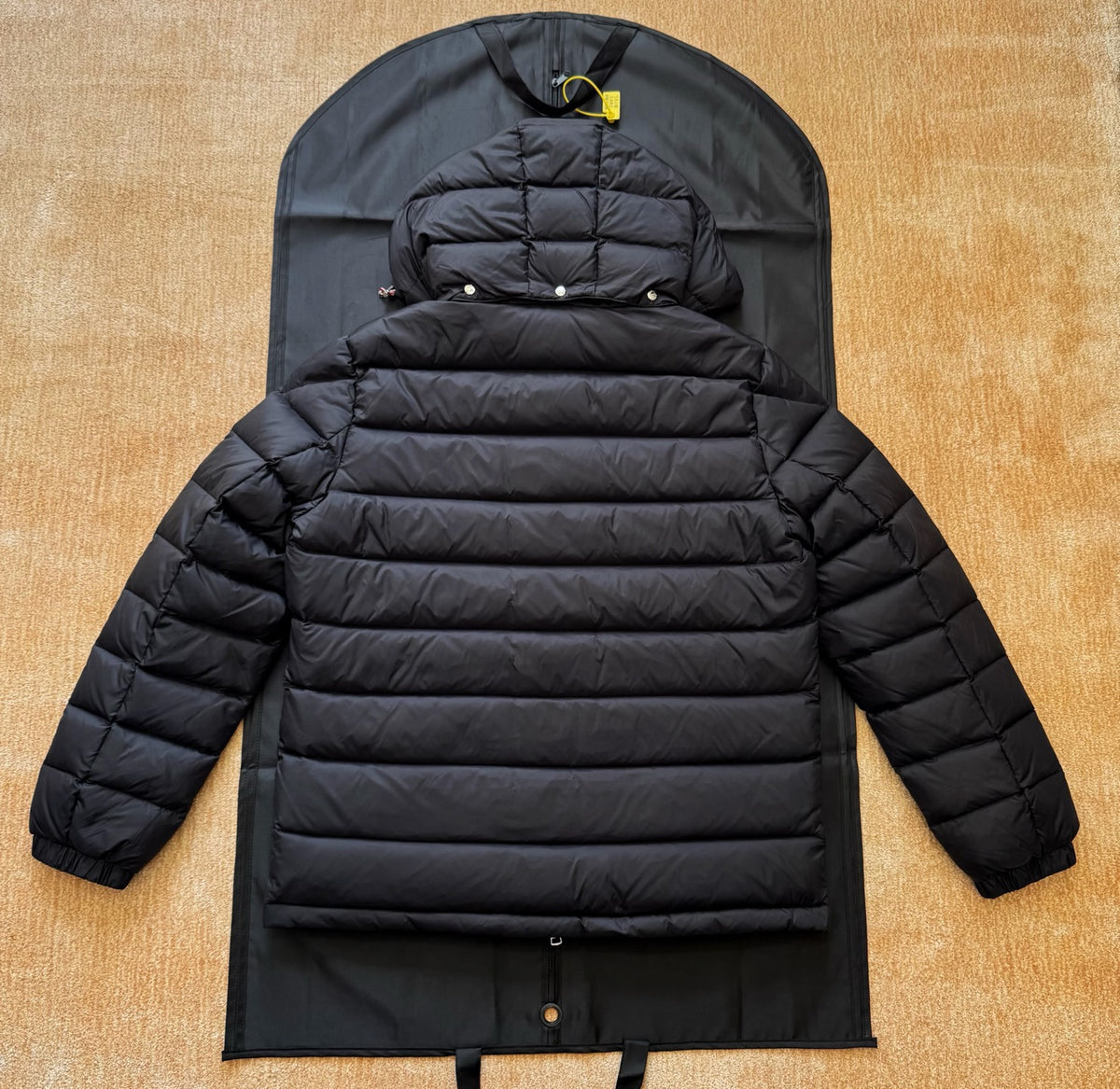 Moncler Verith Hooded Short Down Jacket