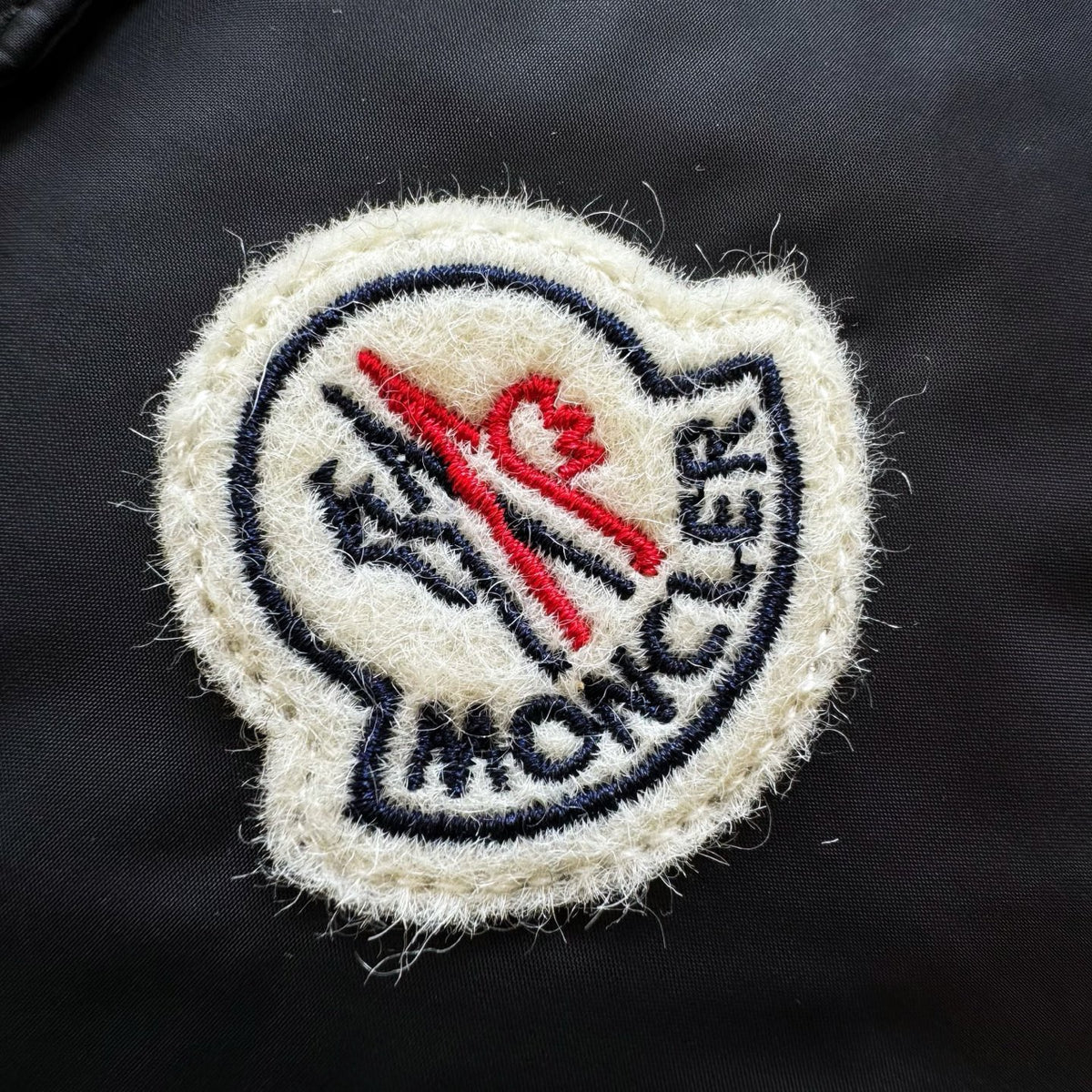 Moncler Verith Hooded Short Down Jacket