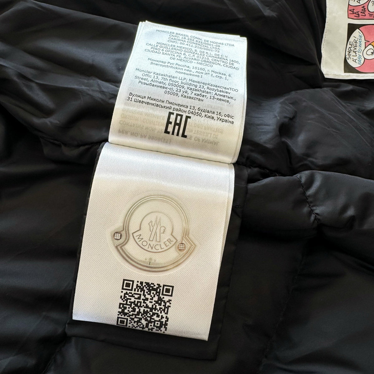 Moncler Verith Hooded Short Down Jacket
