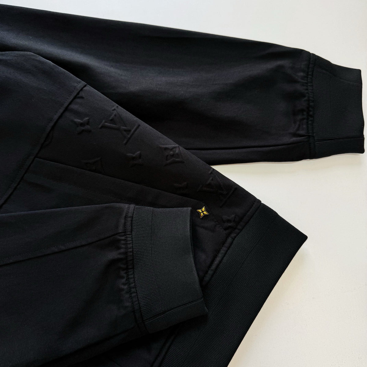 LV 1AK6OB Light Bomber With Embossed Signature Details