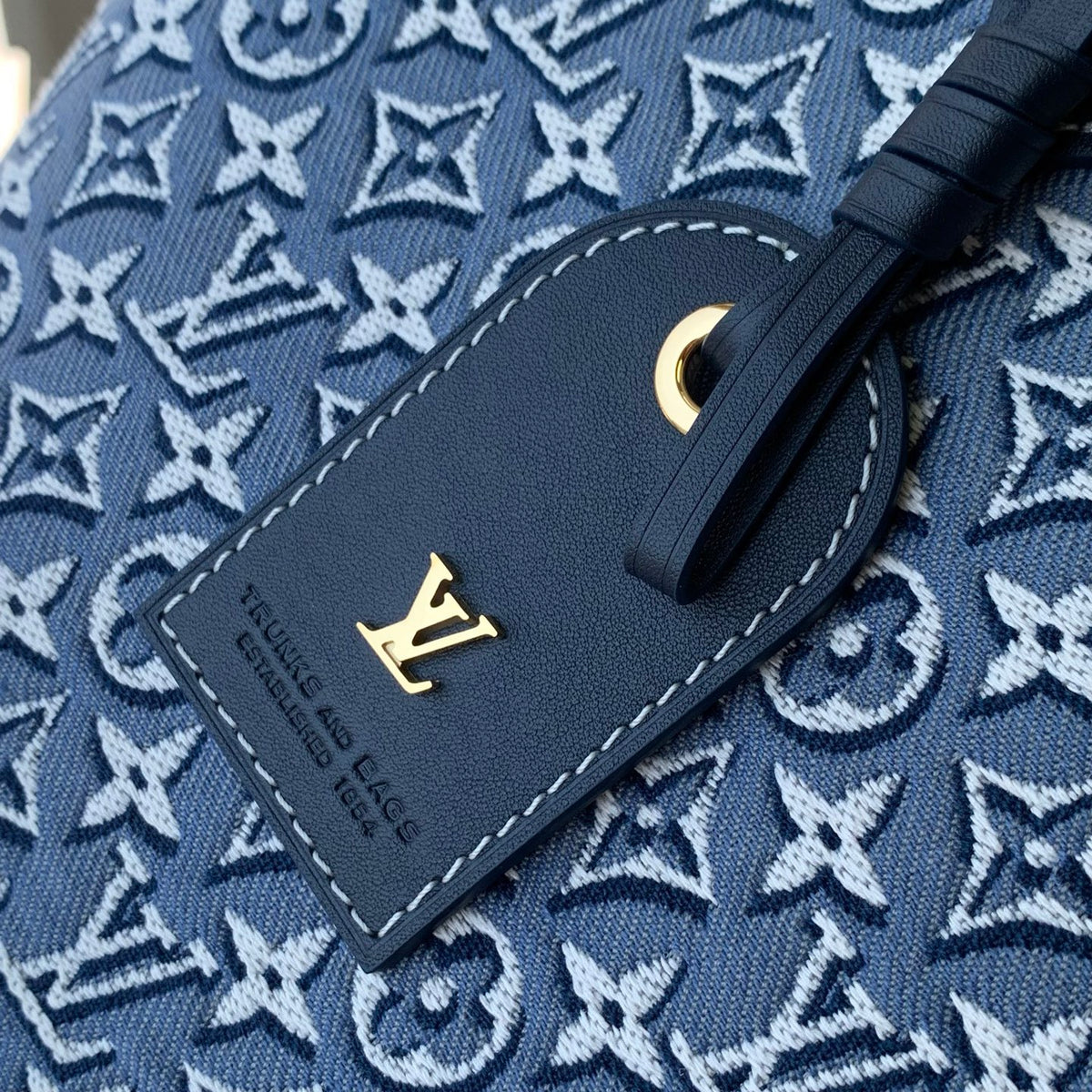 LV Neverfull MM M2A096
