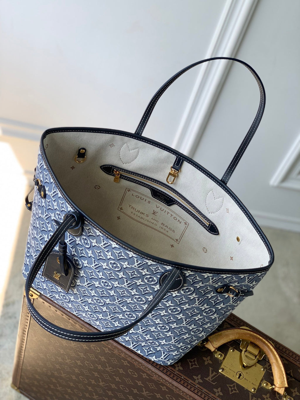 LV Neverfull MM M2A096