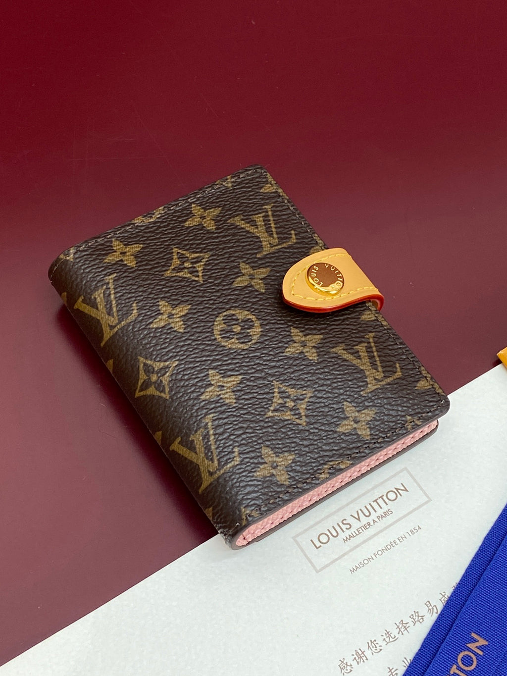 LV Mattifying Paper Case LBC003