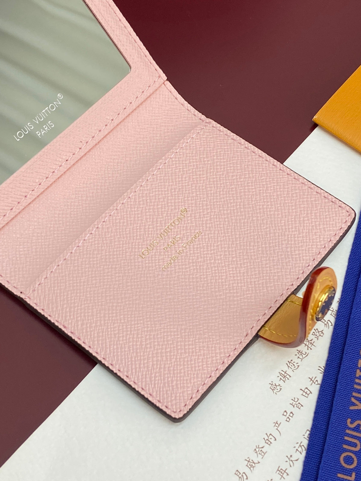 LV Mattifying Paper Case LBC003
