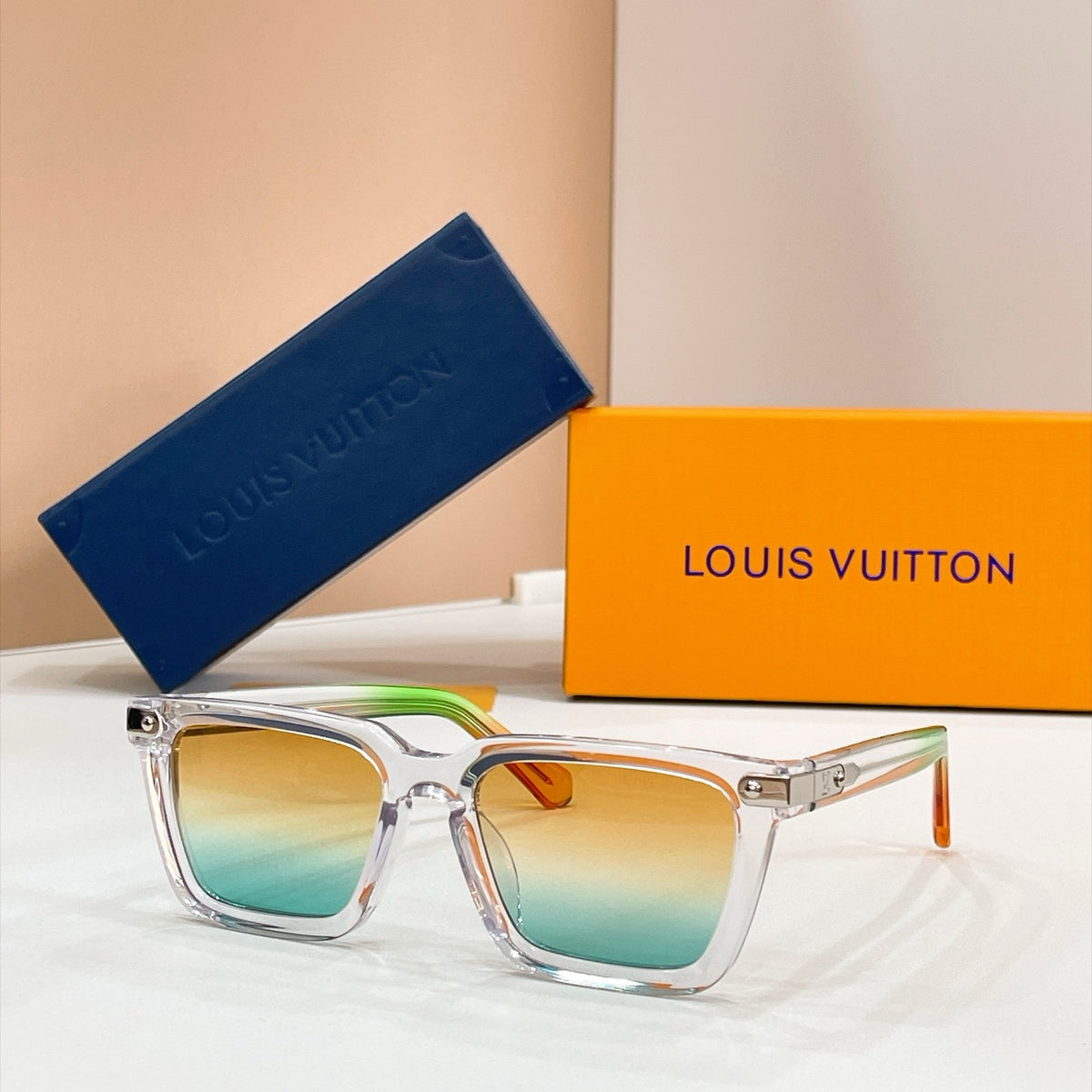 LV Sunglasses Z1974U