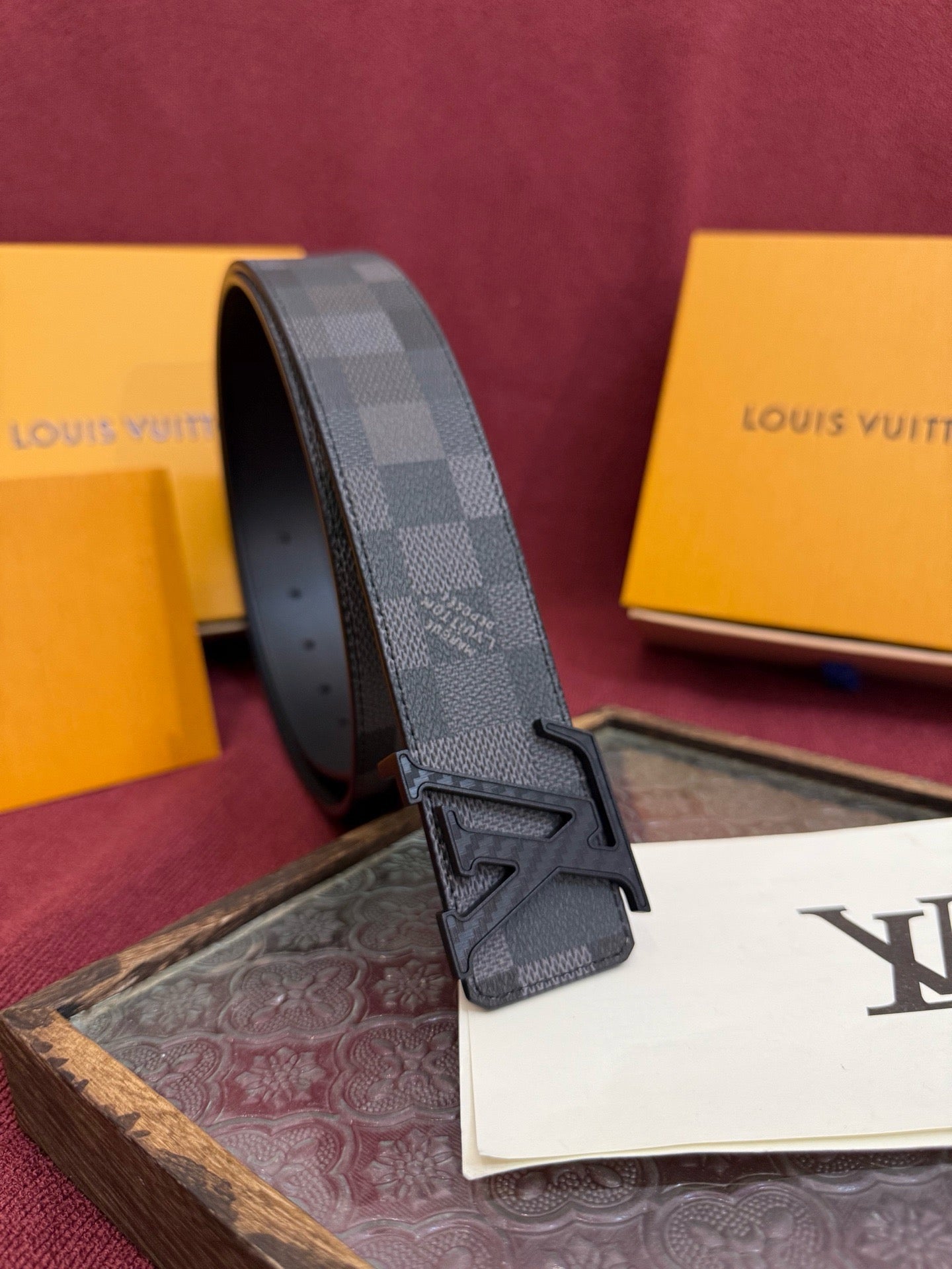 LV Belts Style 03