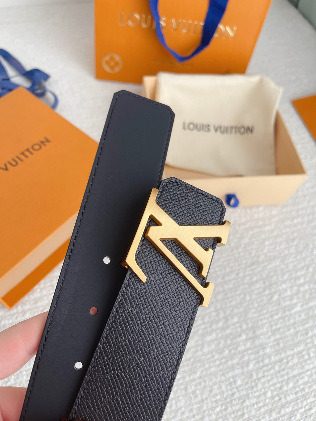 LV Belts Style 04