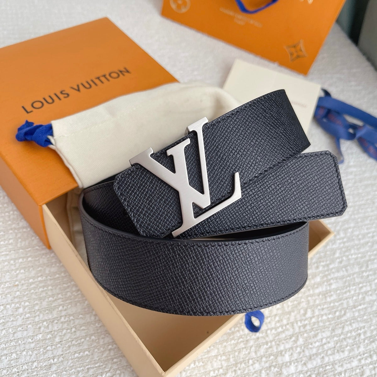 LV Belts Style 04