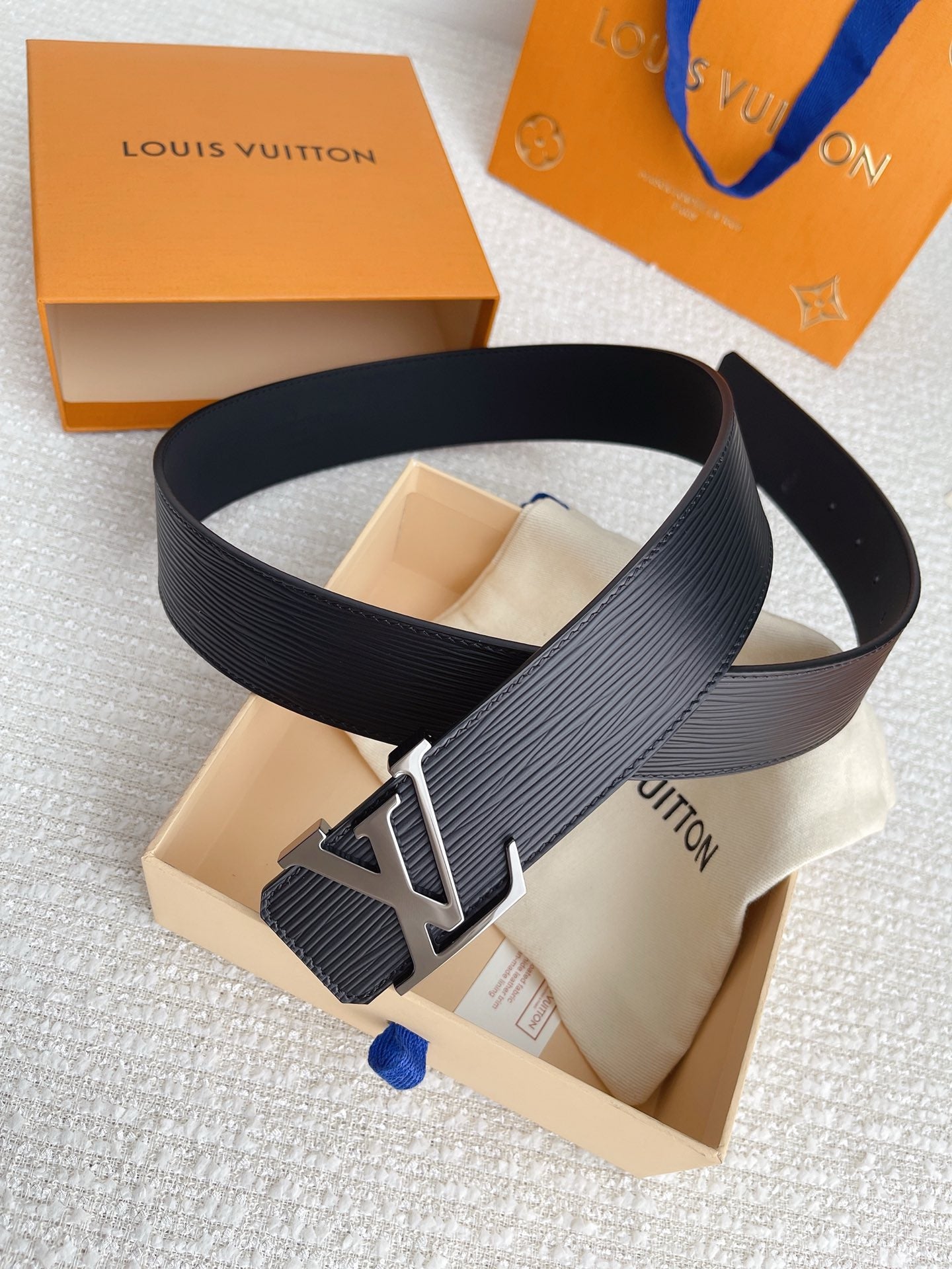 LV Belts Style 05