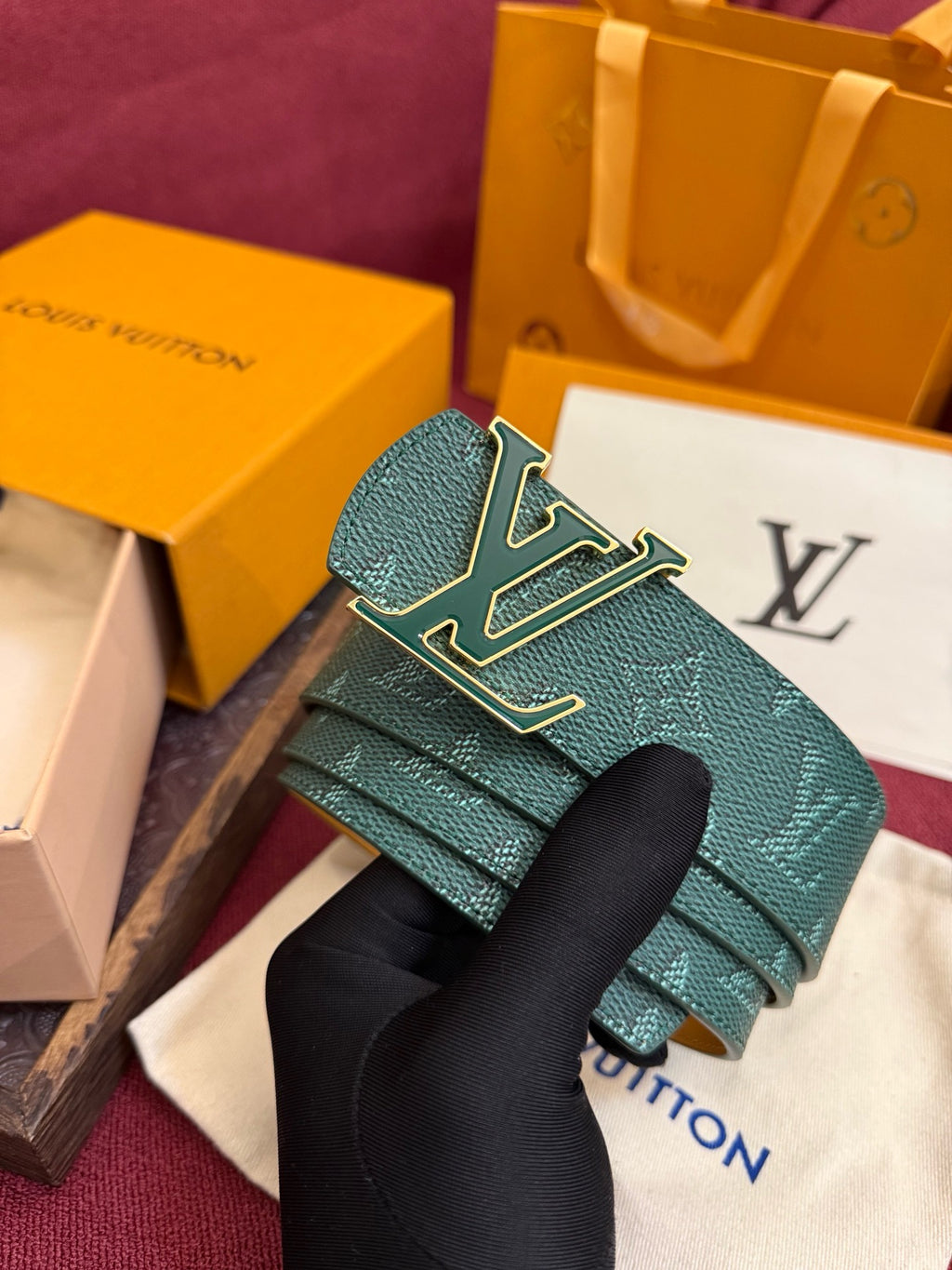 LV Belts Style 06