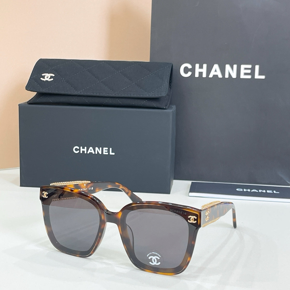 Chanel Sunglasses CH8039