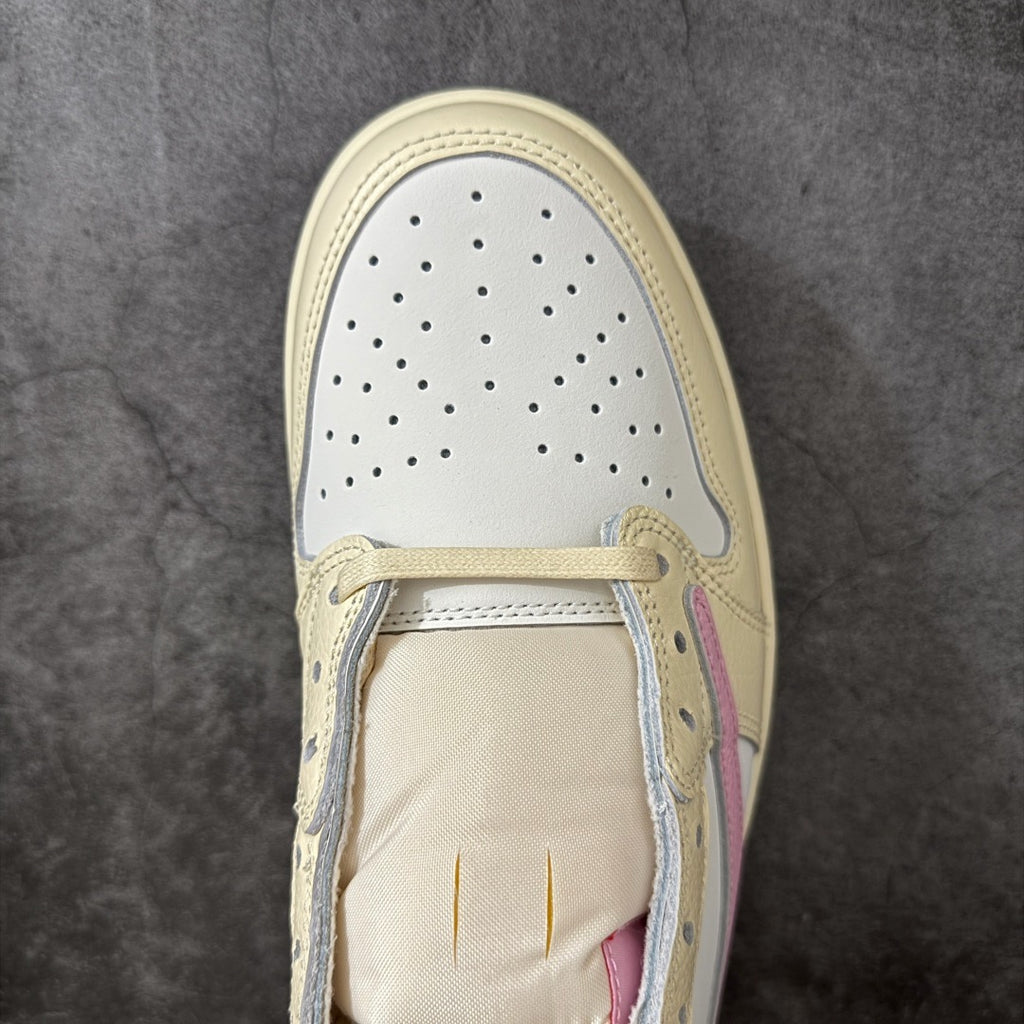 Jordan 1 Low Travis Scott Shy Pink IQ7604-100