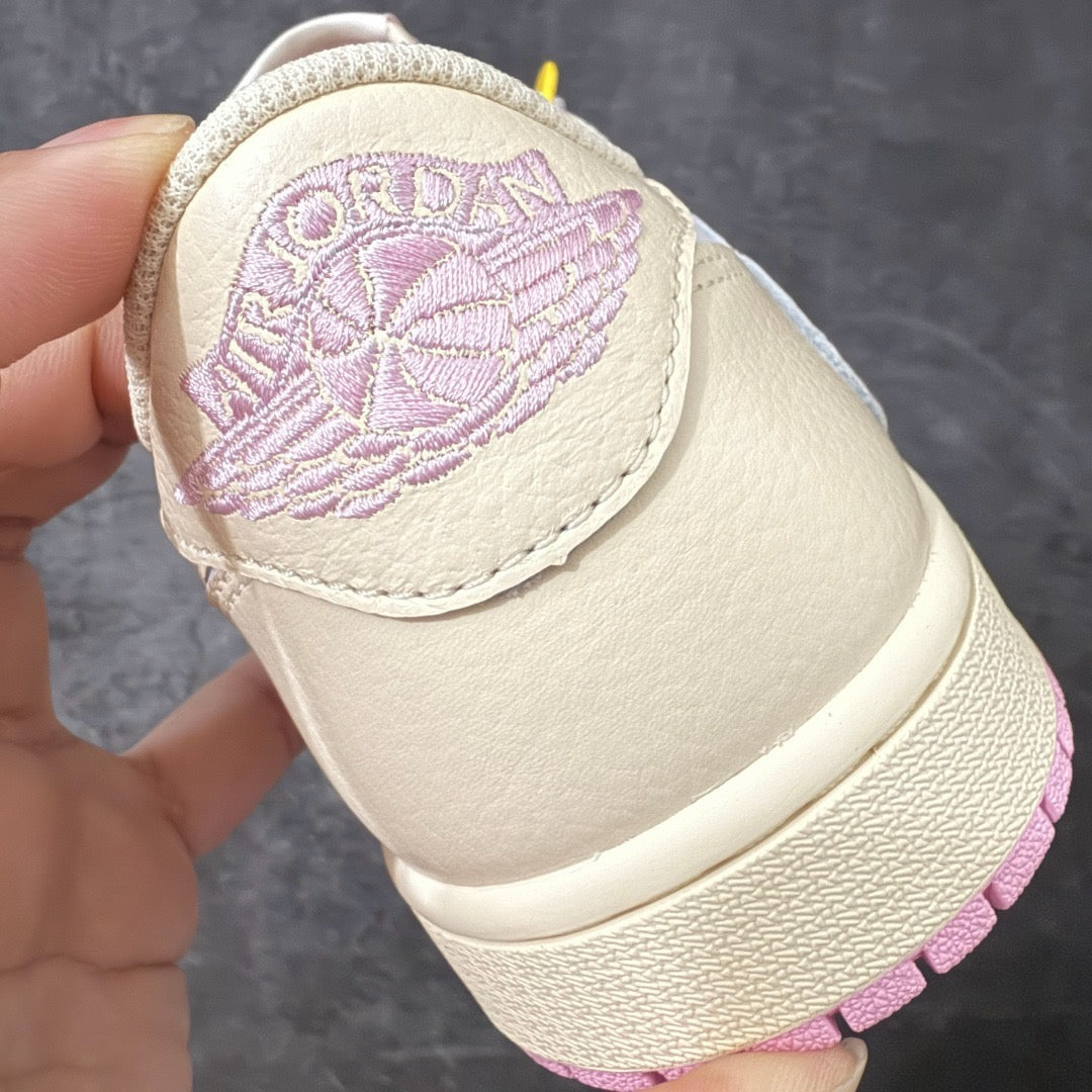 Jordan 1 Low Travis Scott Shy Pink IQ7604-100