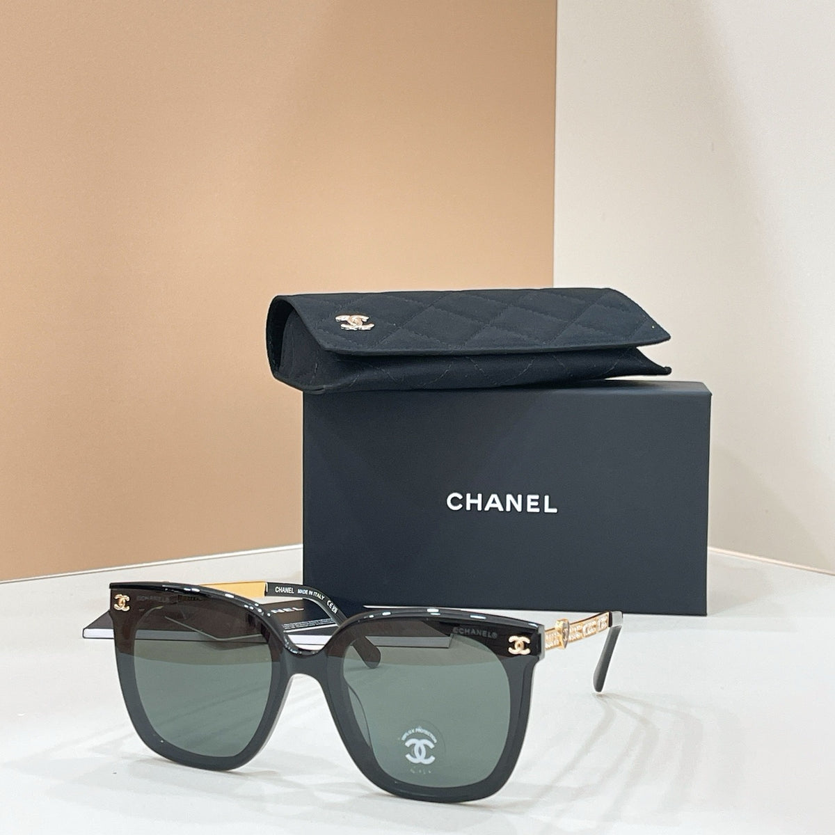 Chanel Sunglasses CH7813