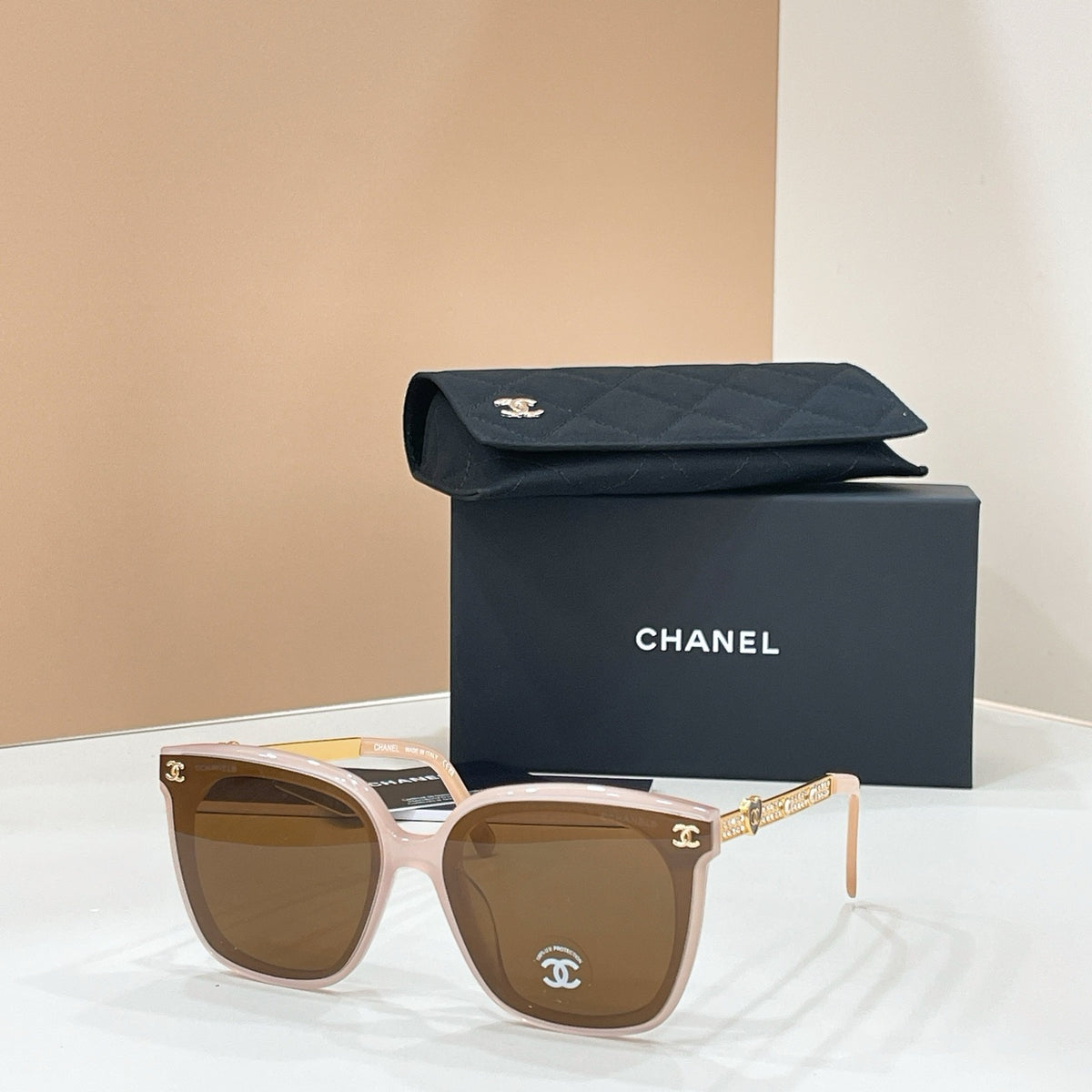 Chanel Sunglasses CH7813