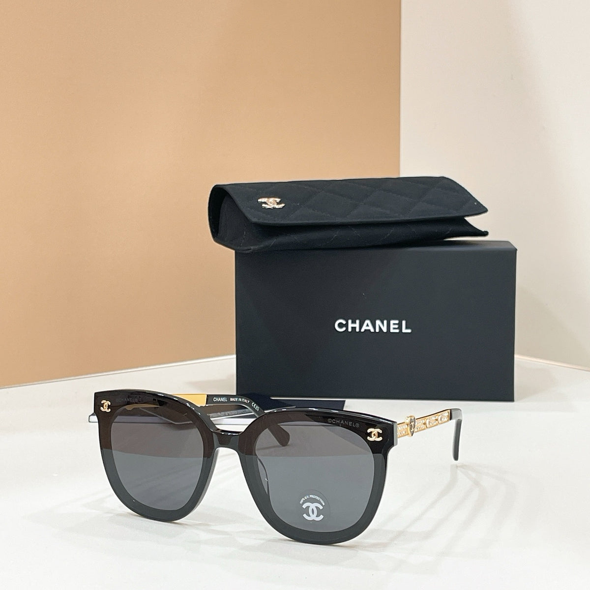 Chanel Sunglasses CH7814