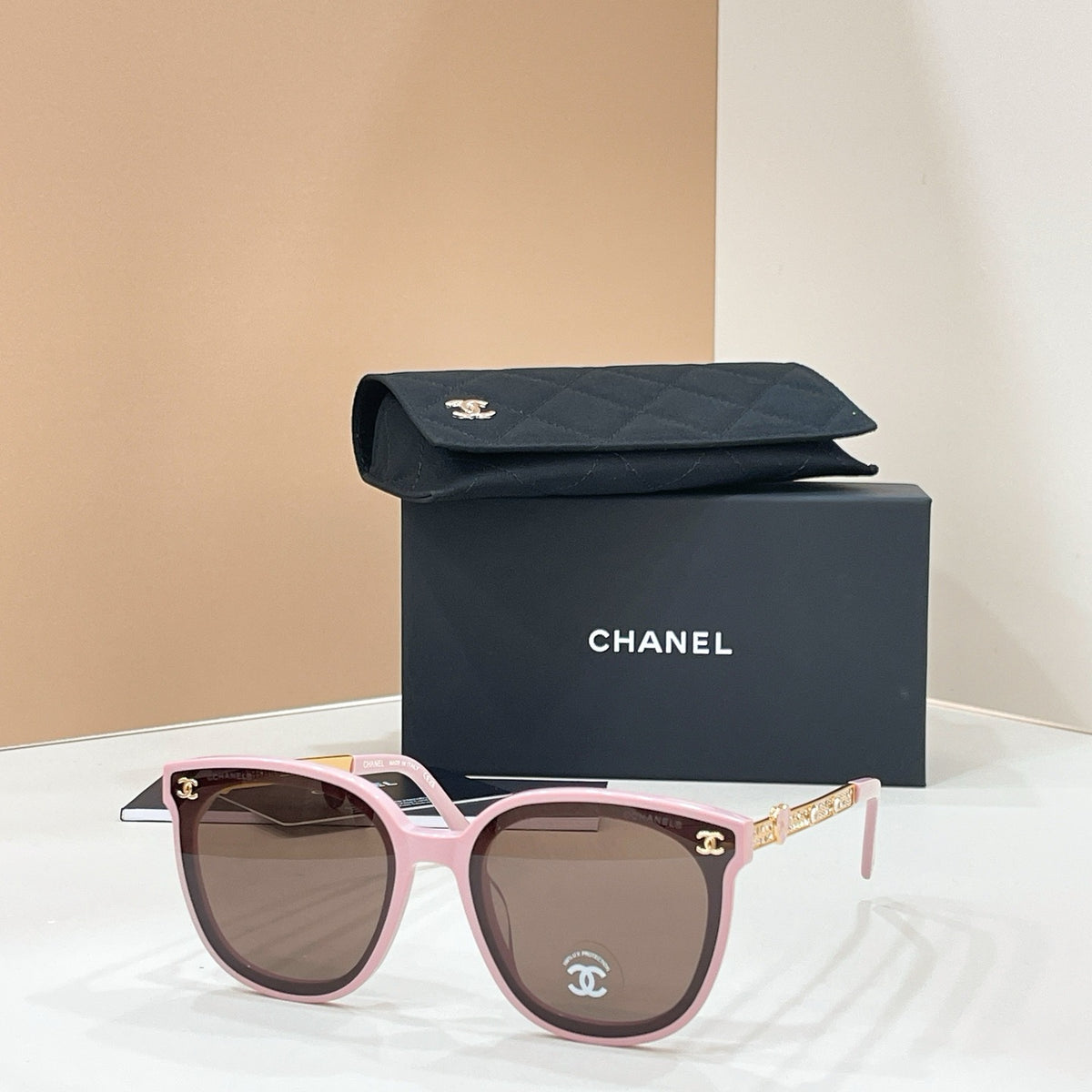 Chanel Sunglasses CH7814