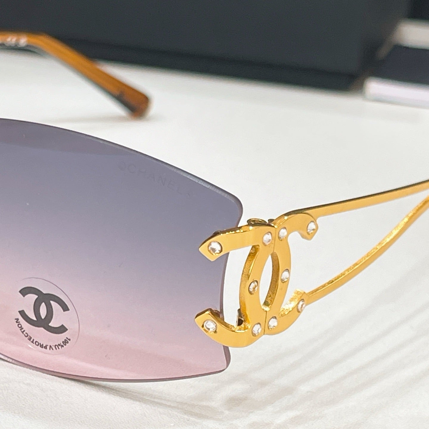 Chanel Sunglasses CH4087
