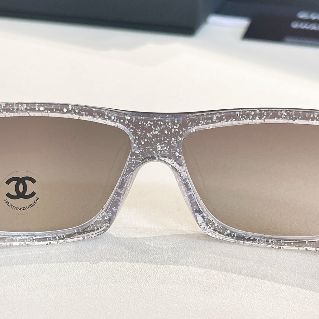 Chanel Sunglasses CH5072