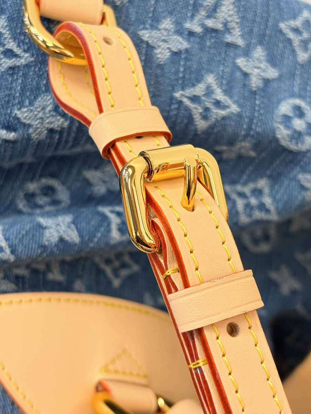 LV Montsouris Cargo M27330