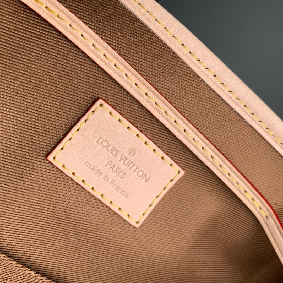 LV Montsouris Mini M11198