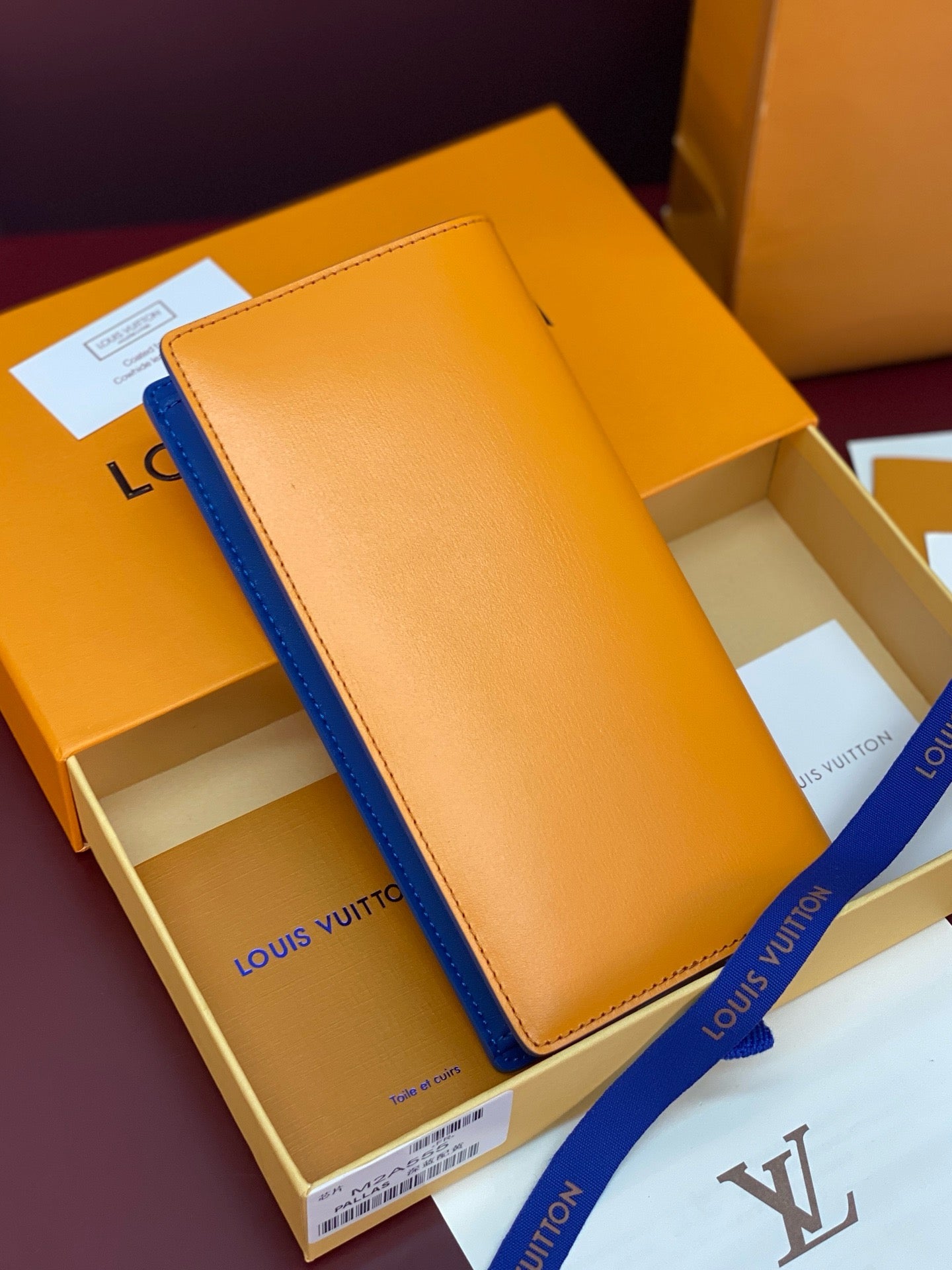 LV Brazza Wallet M2A555