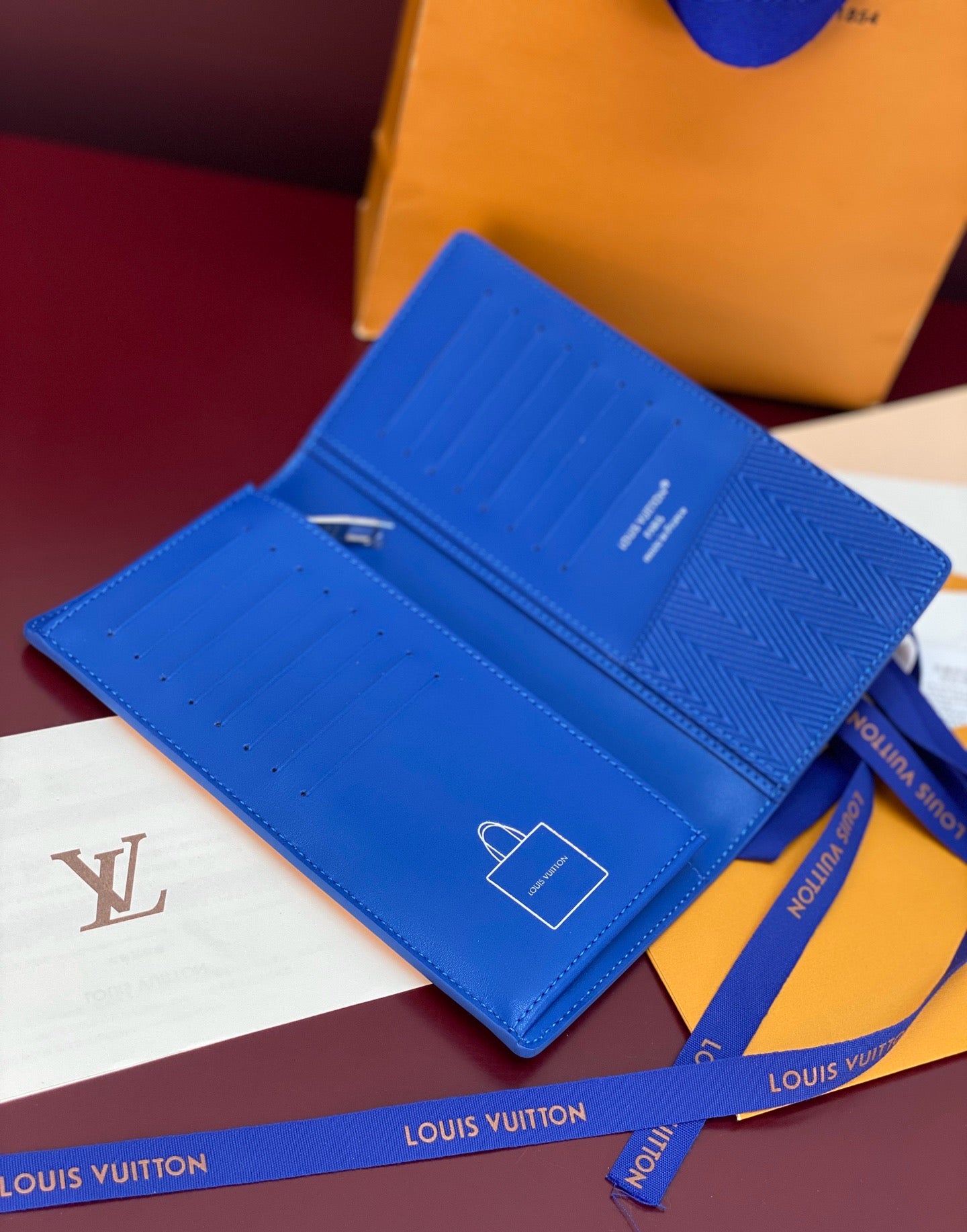 LV Brazza Wallet M2A555