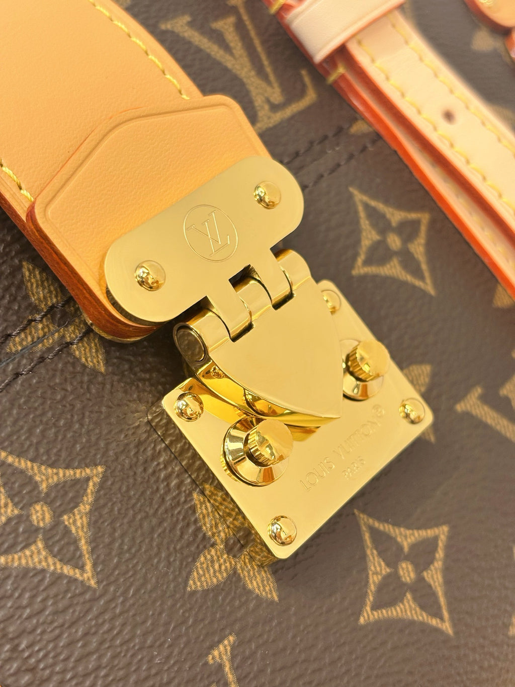 LV Malle De Jour M3A169