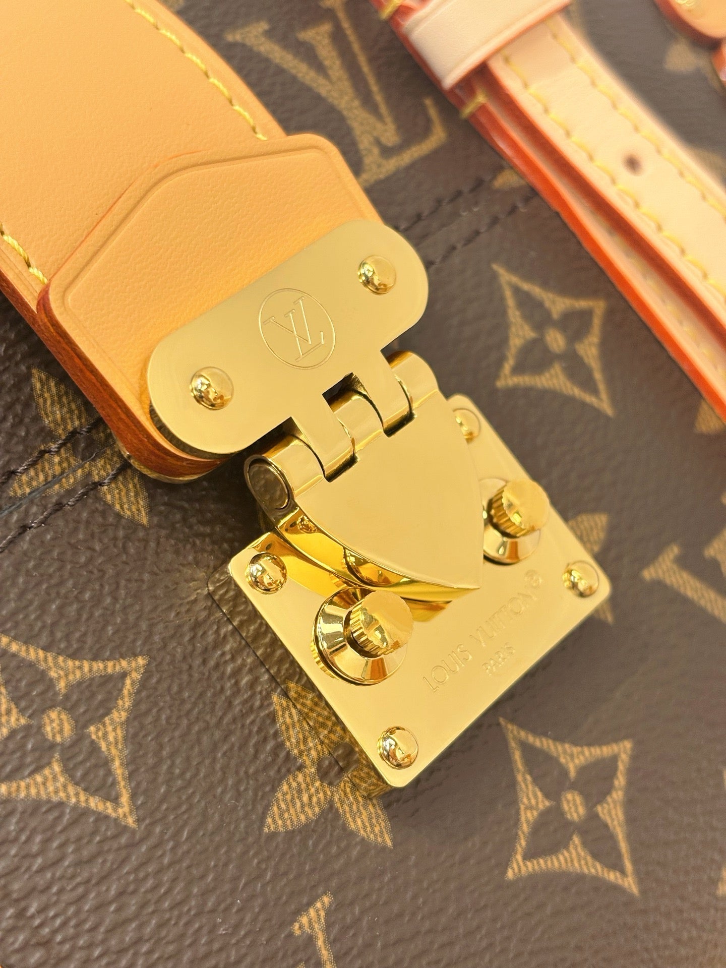 LV Malle De Jour M3A169