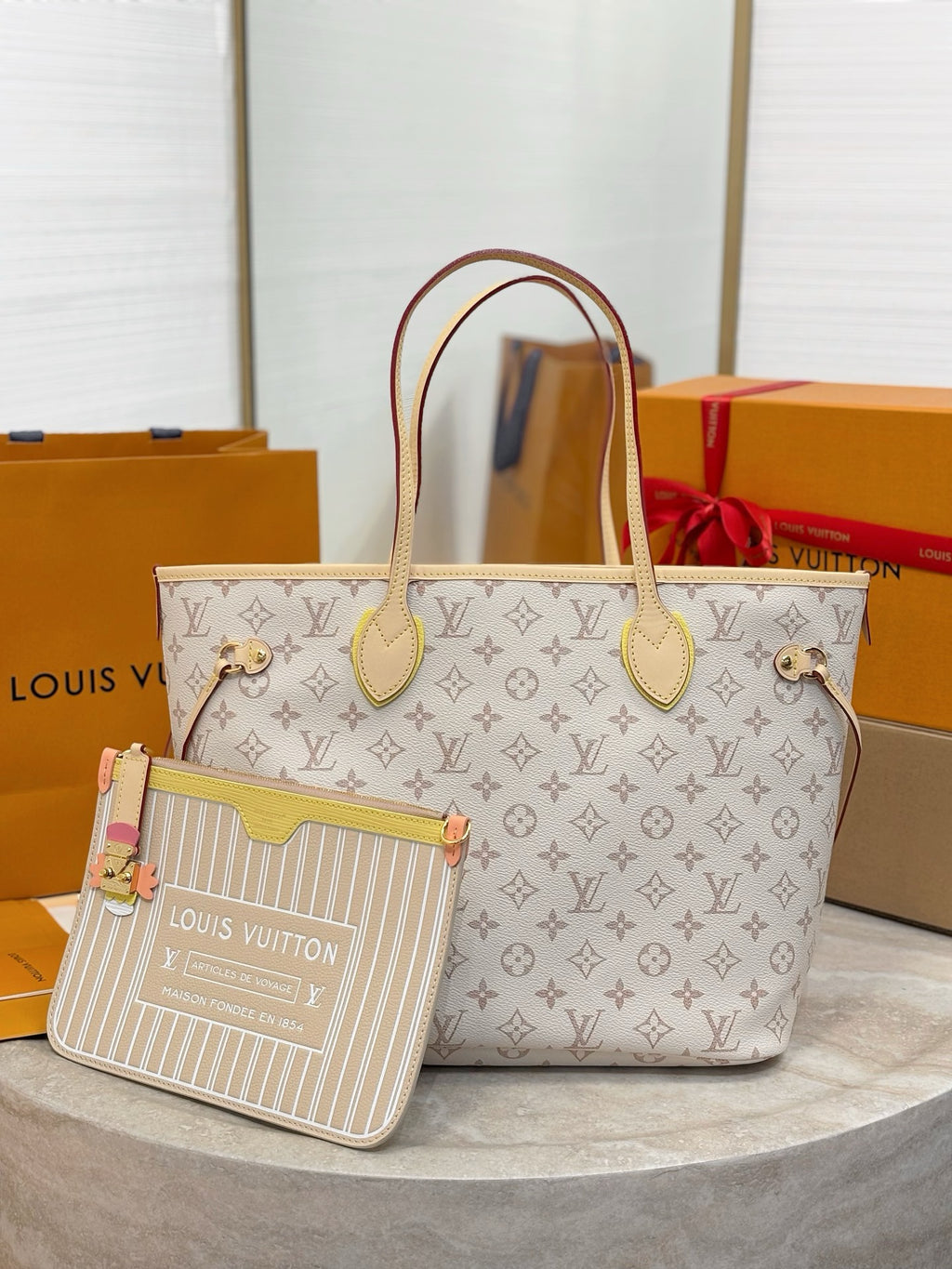 LV Neverfull Inside Out MM M2A095