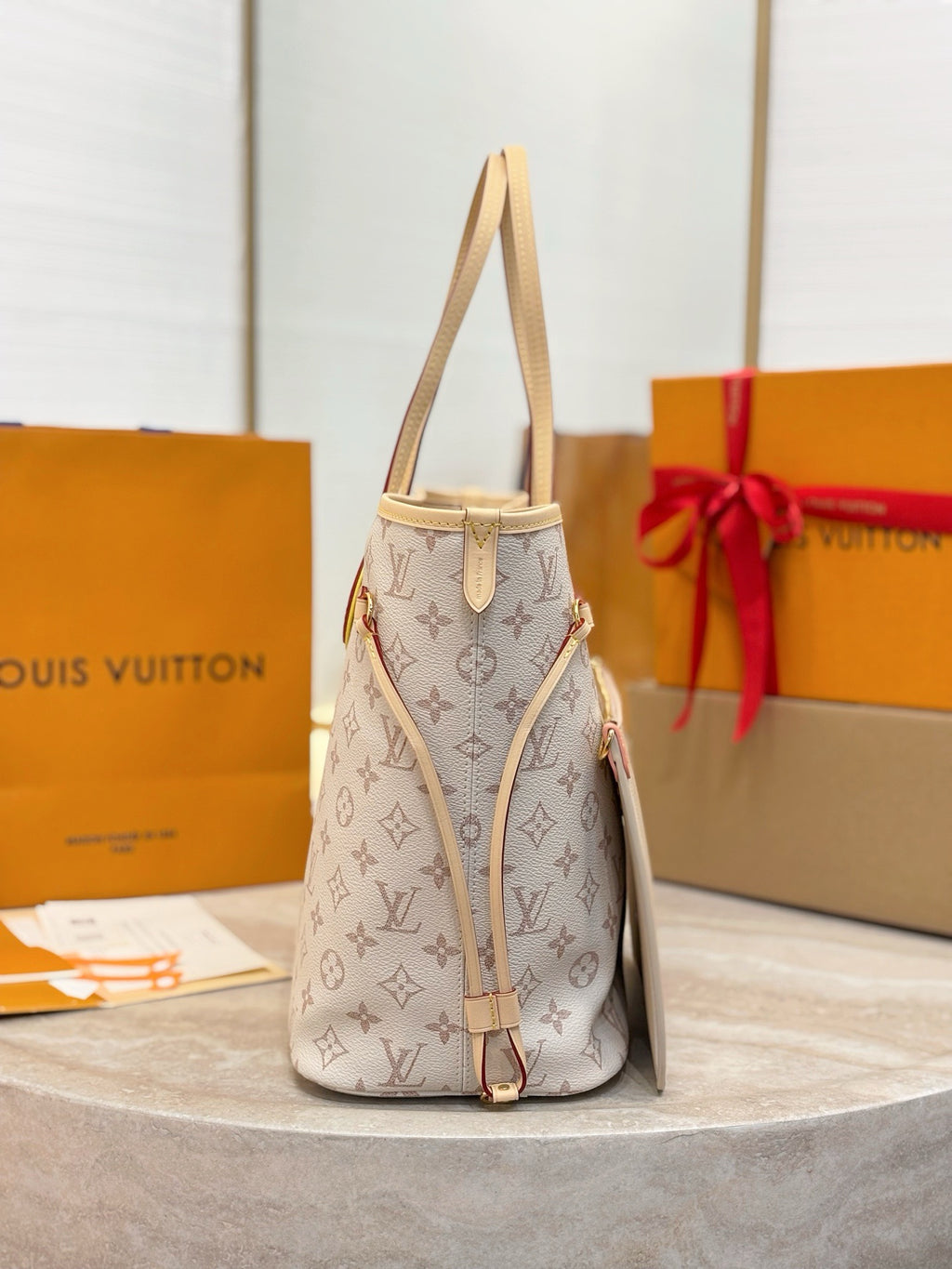 LV Neverfull Inside Out MM M2A095